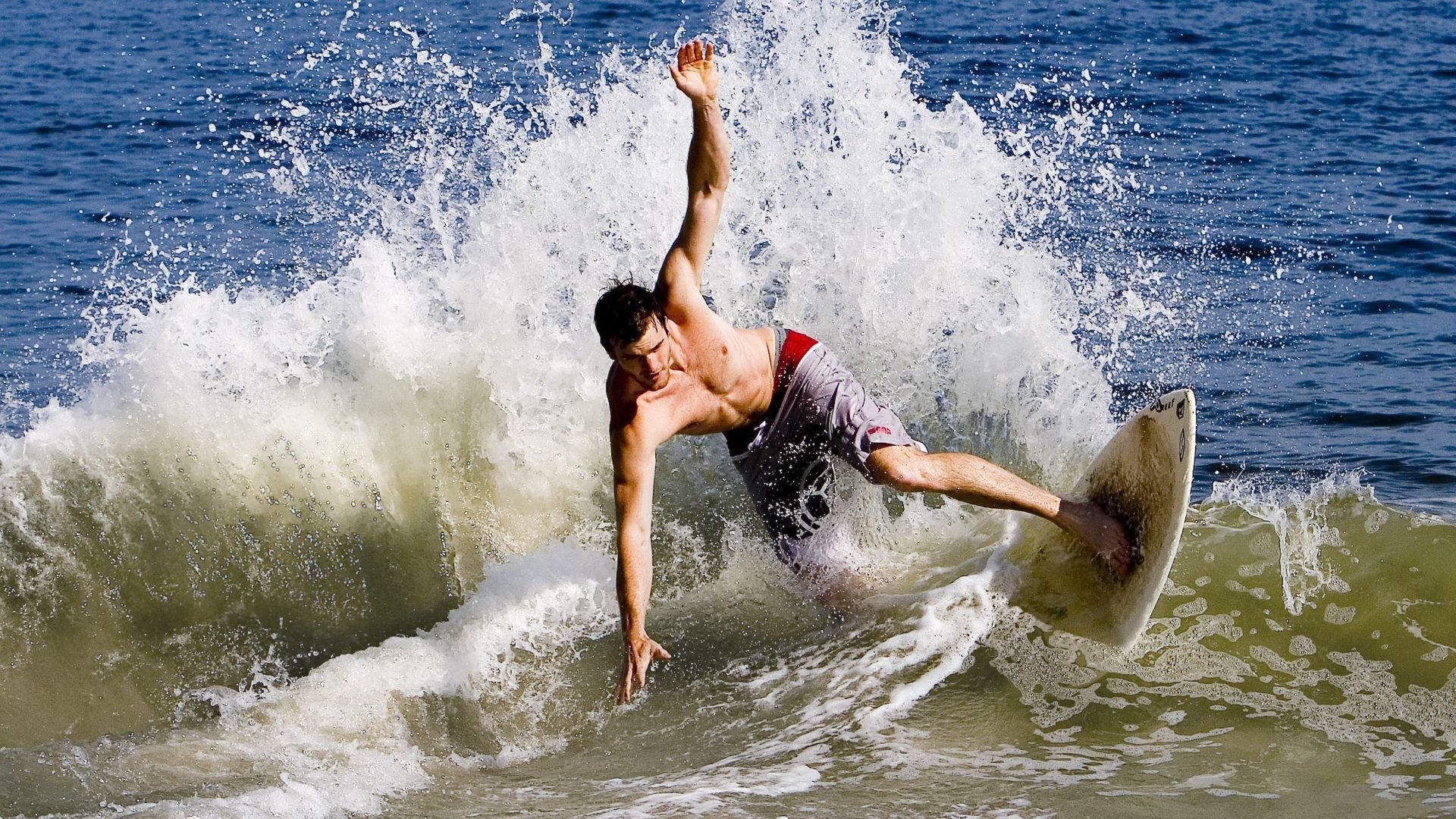 法国主帅德尼尔索尼宣布挂靴退役，德尔弗尼索